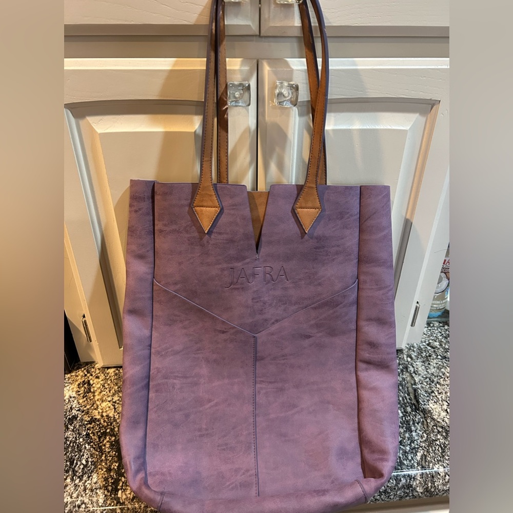GUC JAFRA beauty tote